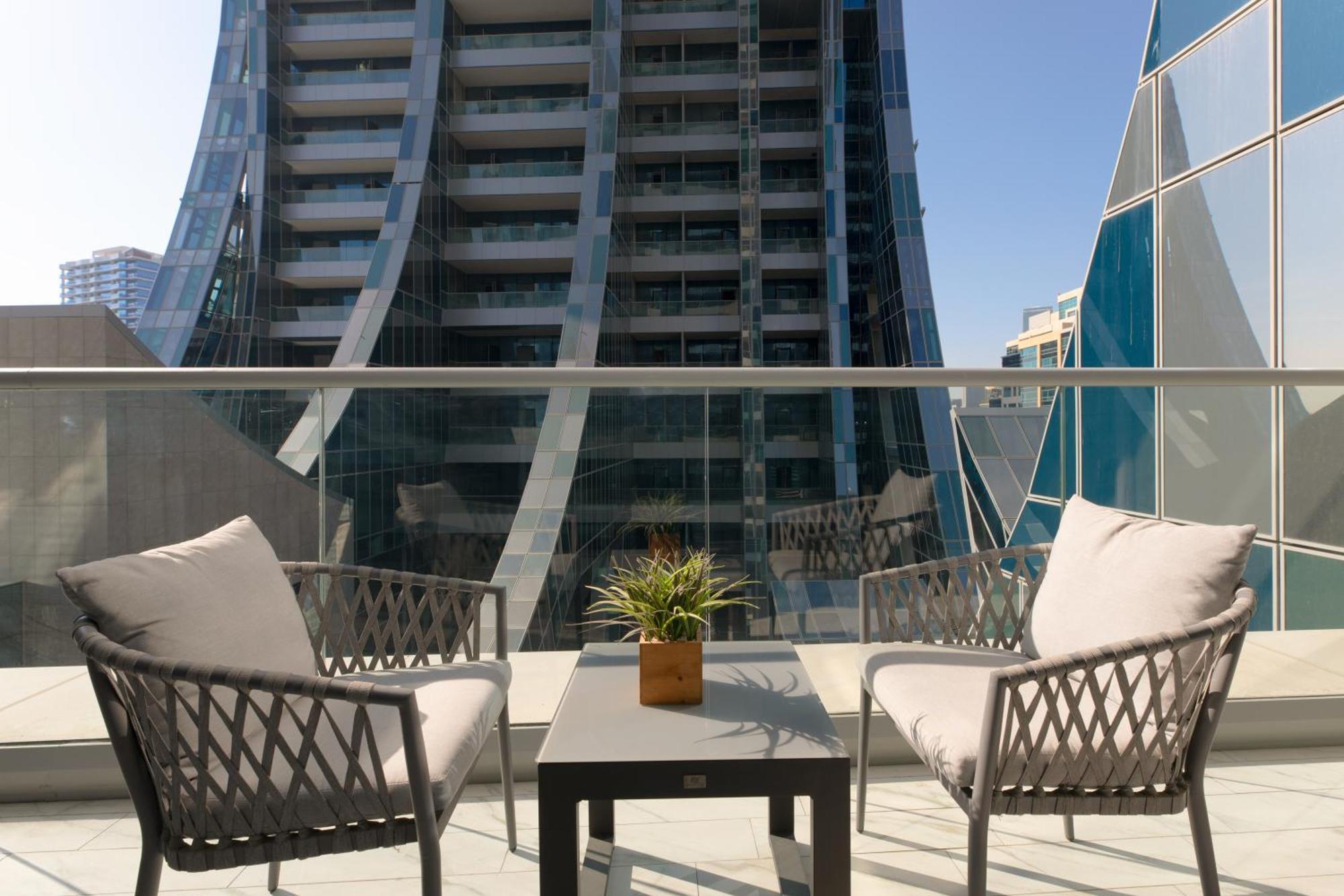 Апартаменты Simply Comfort In J One Tower Дубай