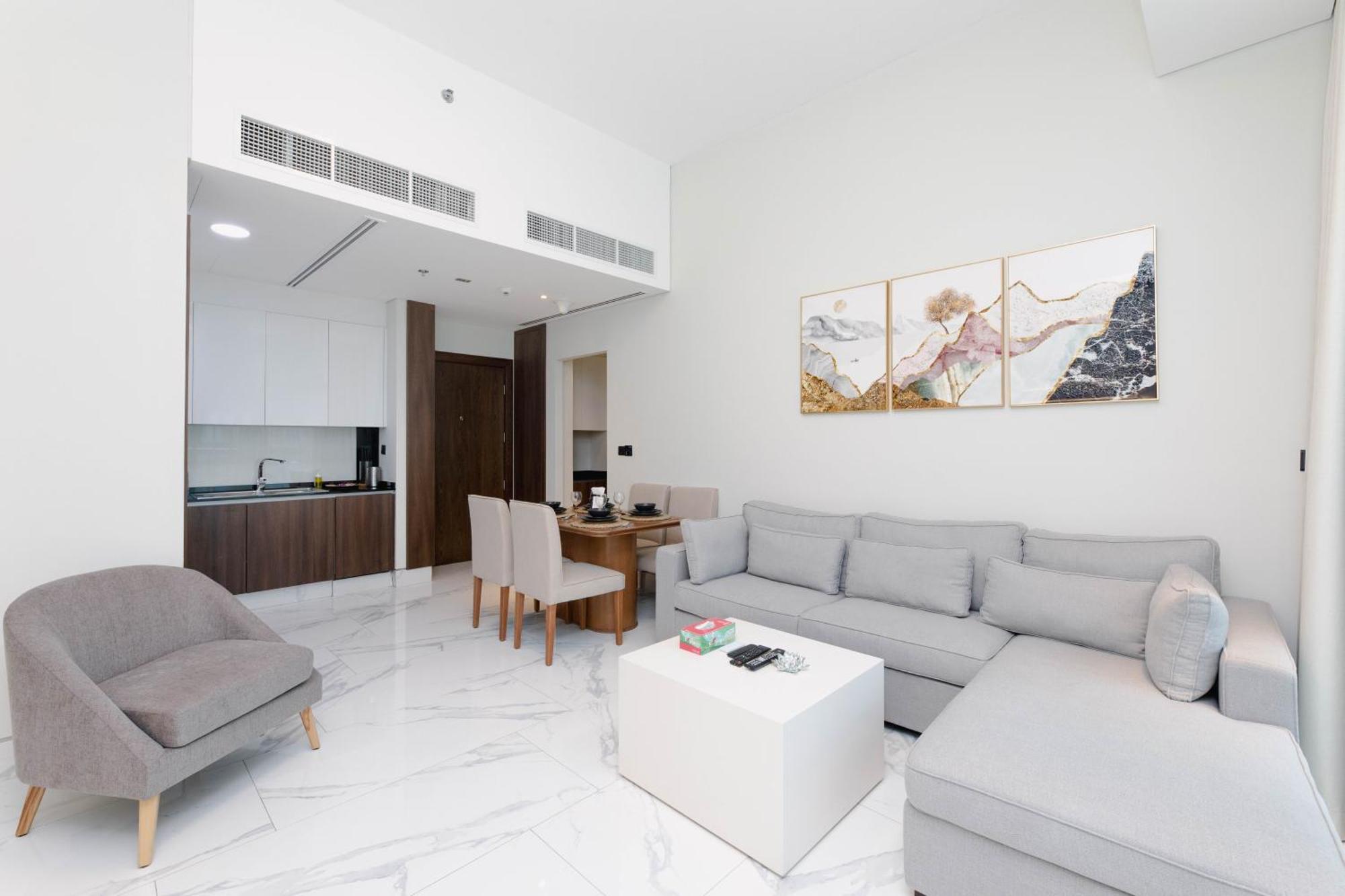 Апартаменты Simply Comfort In J One Tower *